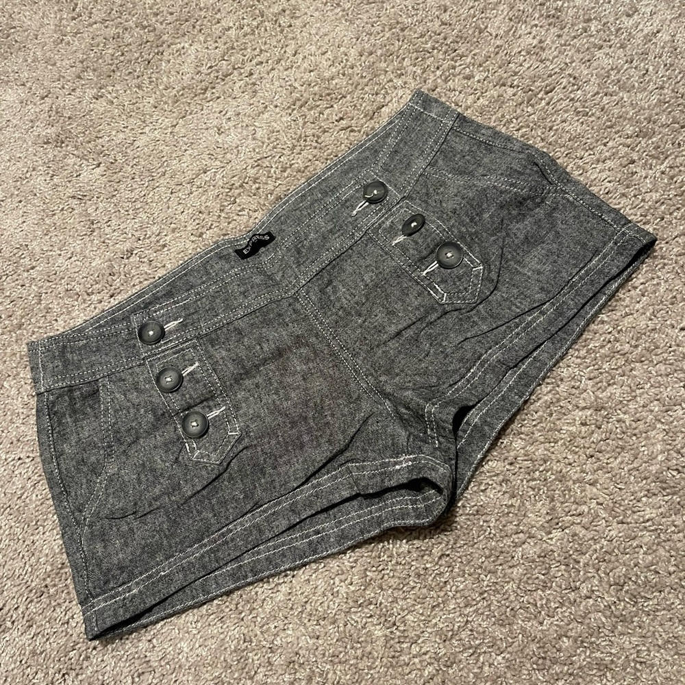 Express Shorts